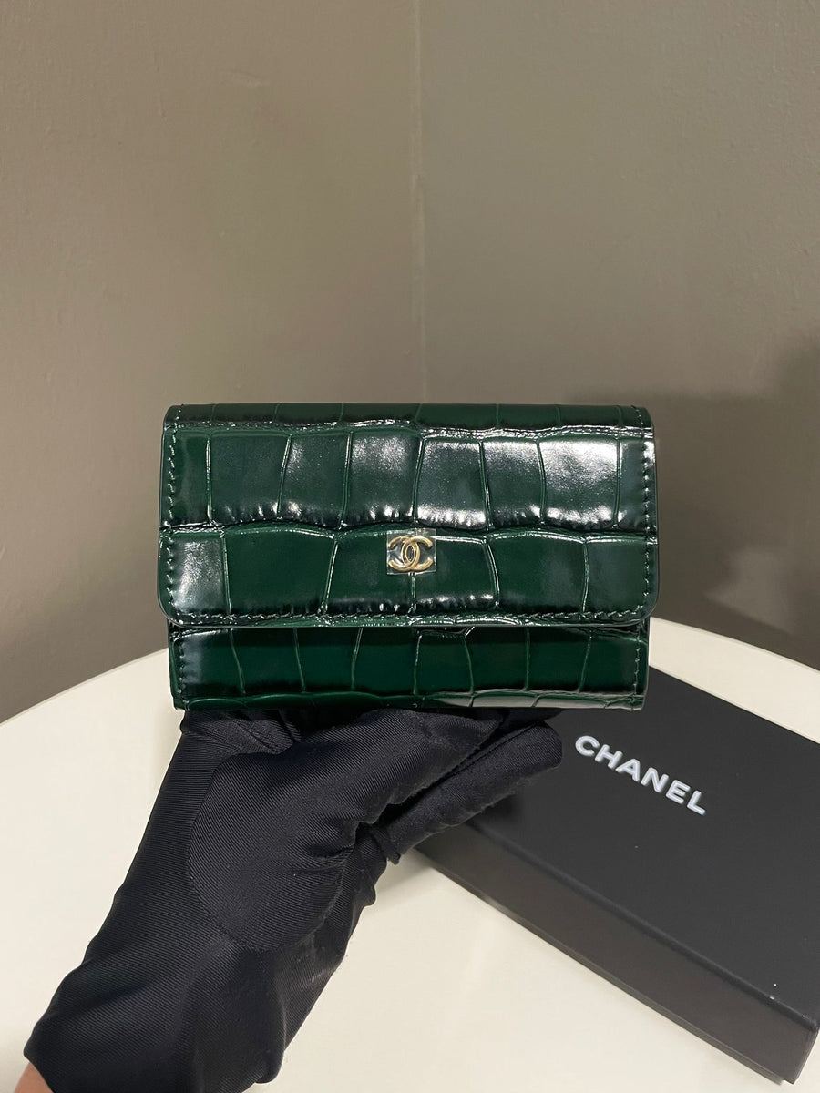 Chanel Cc Flap Card Holder Dark Green – LOVELOTSLUXURY