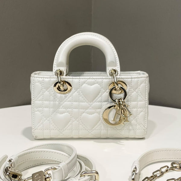 Dior Dioramour Lady D-Joy Micro Bag
Ivory White Cannage Lambskin with Heart Motif