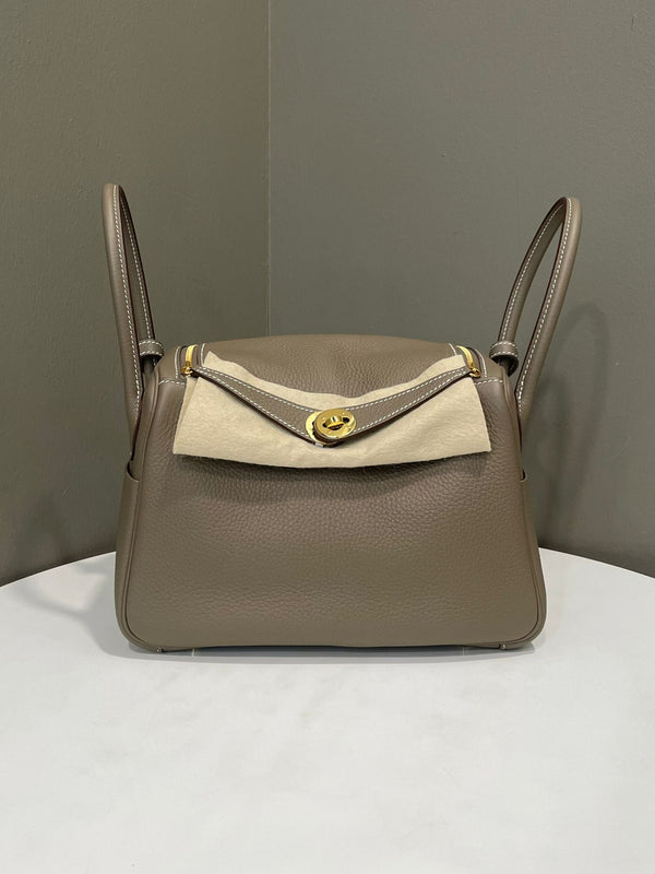 Hermes Lindy 26
Etoupe Clemence