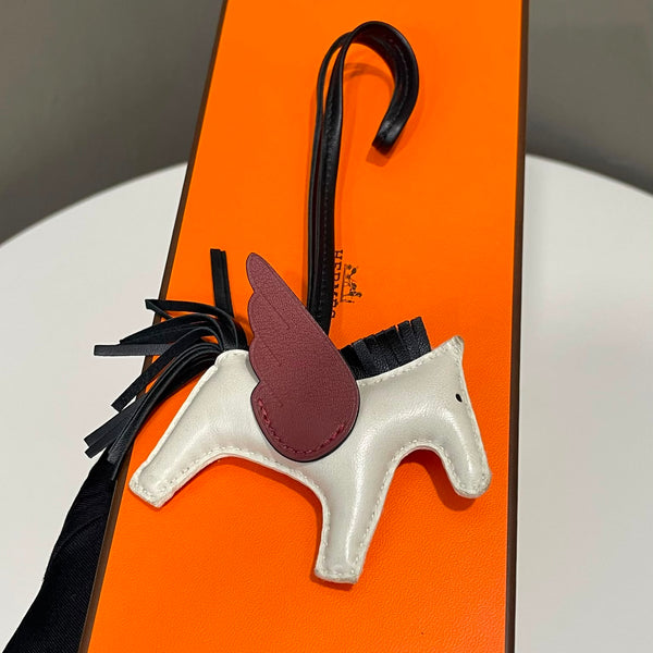 Hermes Rodeo Pegasus