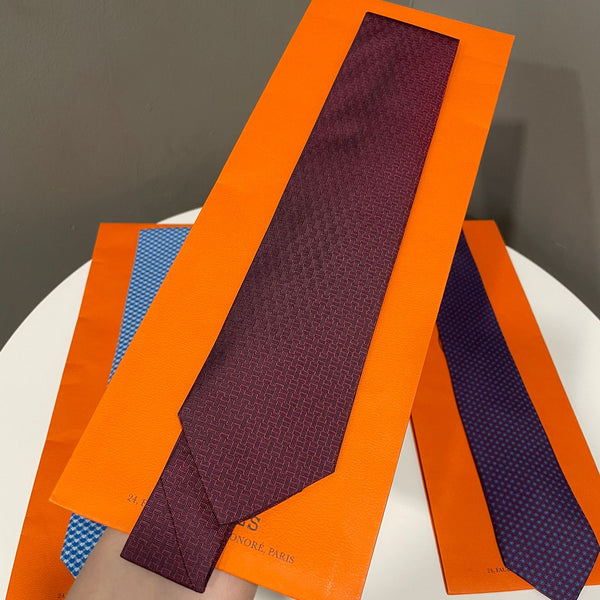 Hermes Tie Rouge Lucky Clover