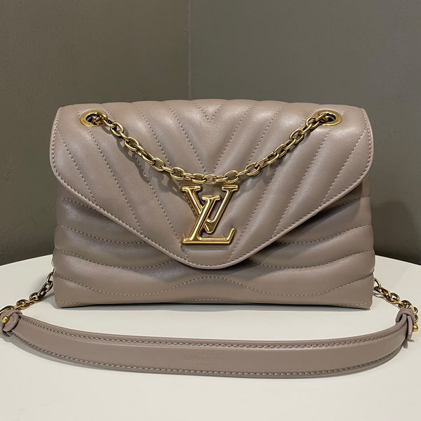 Louis Vuitton New Wave Chain Bag
Taupe Calfskin