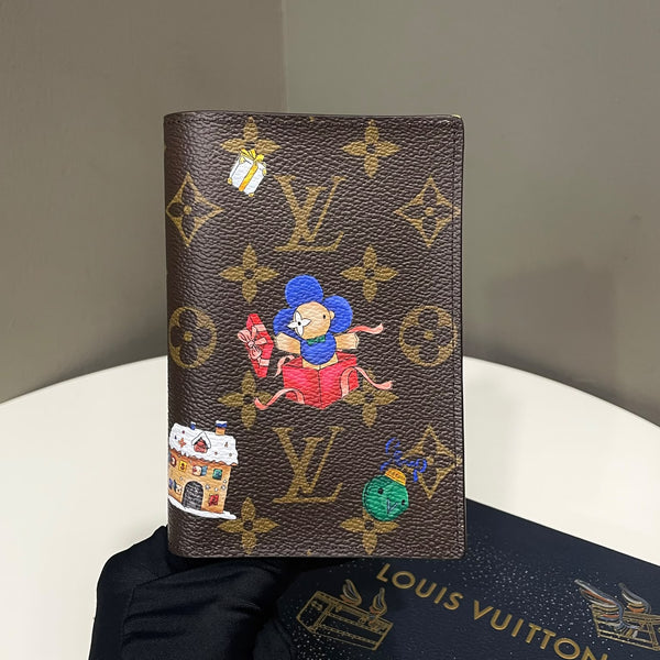 Louis Vuitton Vivienne Holiday Passport Cover Monogram