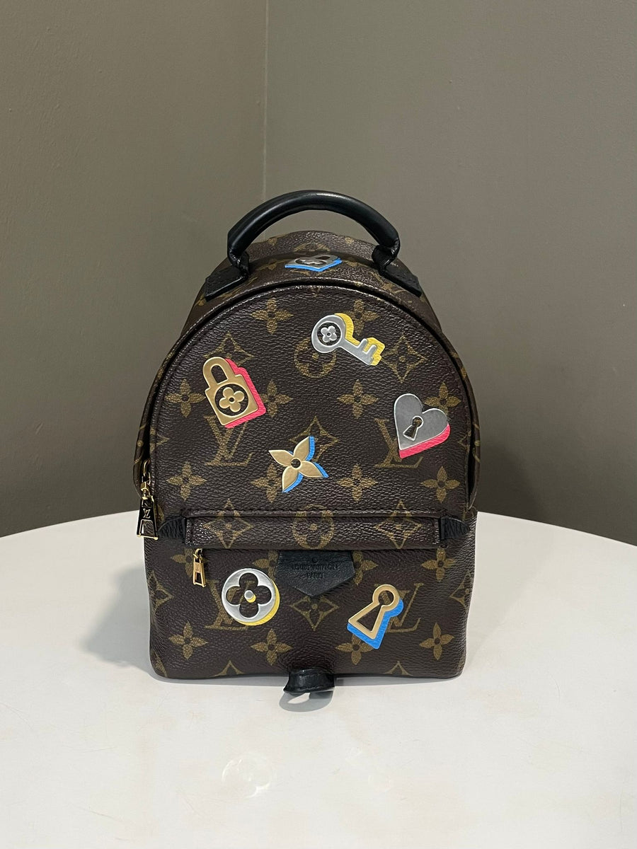 backpack mini locks Louis Vuitton Love Lock Palm Spring Mini Backpack Classic Monogram – LOVELOTSLUXURY