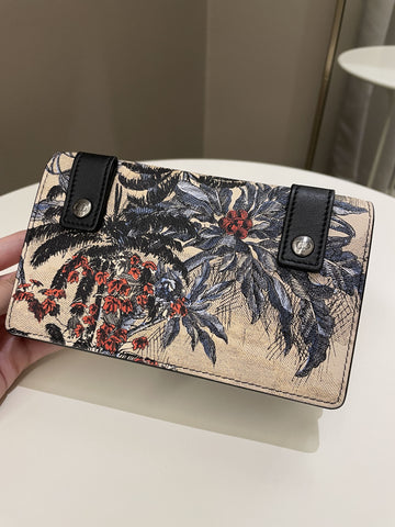 Open image in slideshow, Dior Saddle Belt Pouch Black / Beige Printed Calfskin