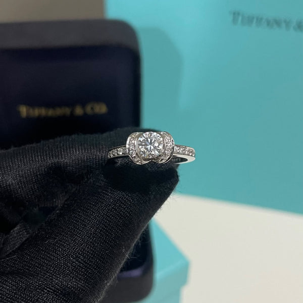 Tiffany & Co. Ribbon Diamond Ring
Platinum 950