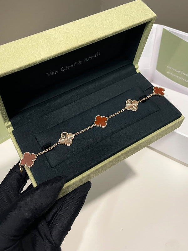 Van Cleef & Arpels Vintage Alhambra 5 Motifs Bracelet Carnelian Guilloche
