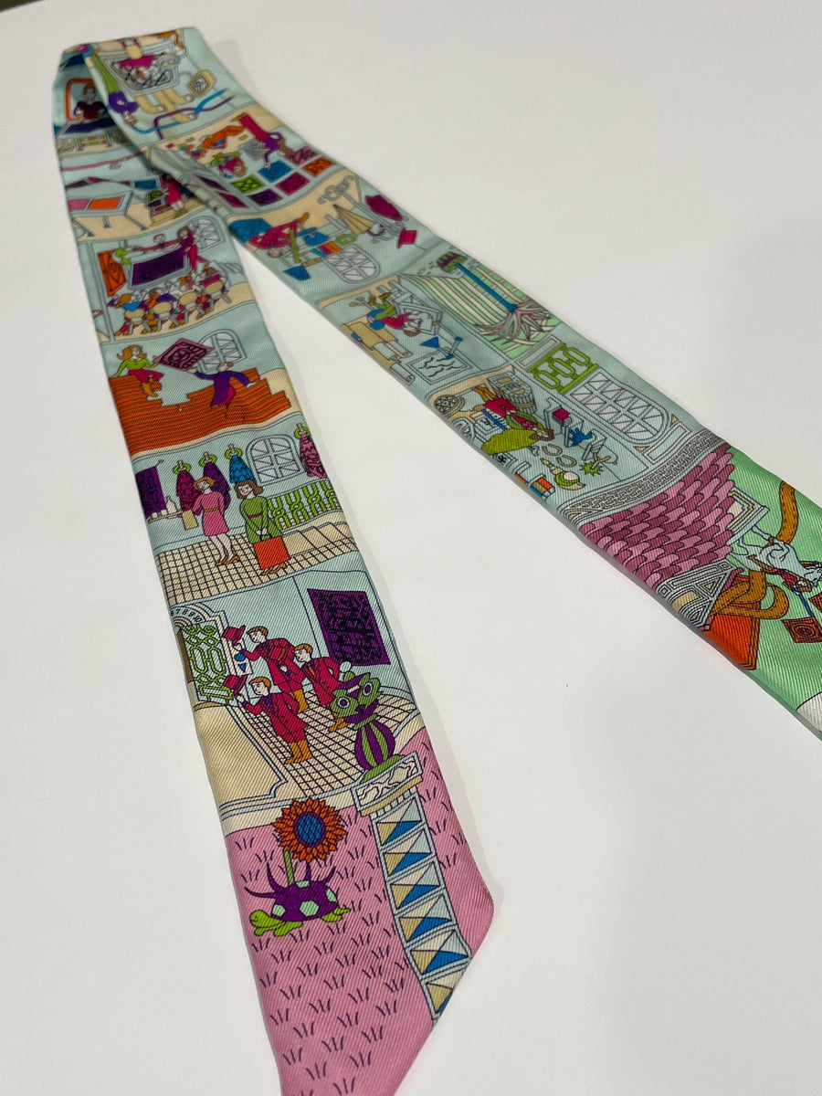 入手困難♪【HERMES】ツイリー LA MAISON DES CARRES AND DRESS Hermès La Maison des Carrés and Dress Code Silk Twilly Pair