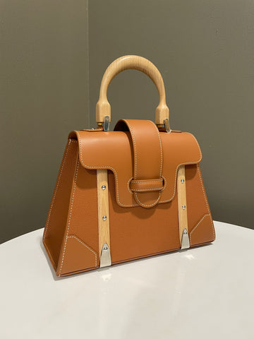 Open image in slideshow, Goyard Saigon Gold Grainy Leather