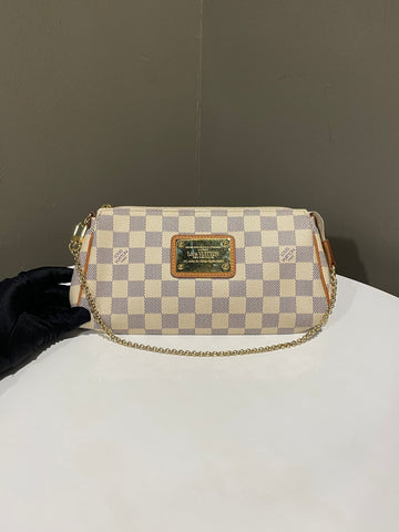 Open image in slideshow, Louis Vuitton Ava Pochette Damien Azur