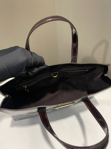 Open image in slideshow, Louis Vuitton Wilshire PM Tote Bag Amarante Vernis