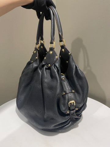 Open image in slideshow, Louis Vuitton Mahina Black Grainy Leather