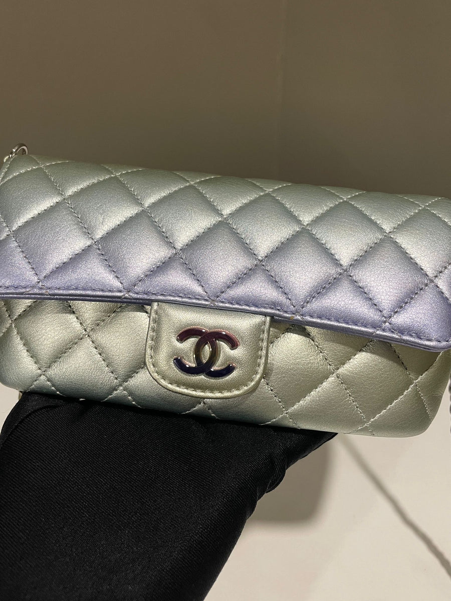 Chanel Glasses Case With Chain Metallic Gradient Calfskin  display picture 3