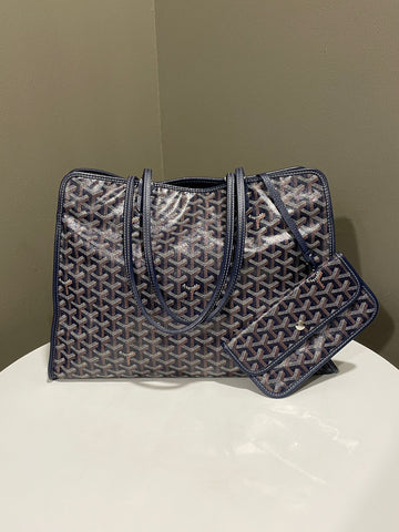 Open image in slideshow, Goyard Hardy PM Bag Bleu Marine Canvas