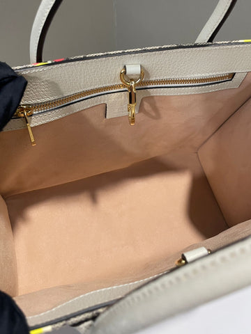 Open image in slideshow, Gucci GG Supreme Les Pommes Small Tote Beige GG Supreme Canvas