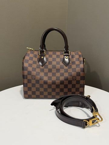 Open image in slideshow, Louis Vuitton Speedy Bandoulière 25 Damier Ebene