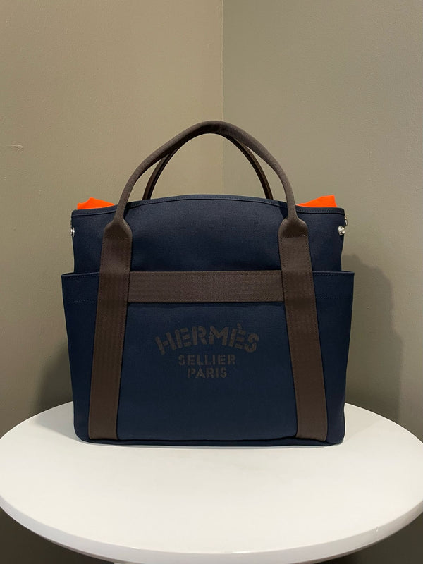 Hermes The Grooming Bag Bleu Navy Feu Canvas