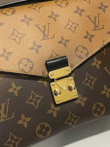 Open image in slideshow, Louis Vuitton Pochette Metis Reverse Monogram