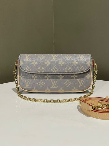 Open image in slideshow, Louis Vuitton Ivy Wallet On Chain Trianon Gray Coated
