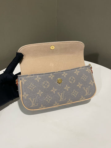 Open image in slideshow, Louis Vuitton Ivy Wallet On Chain Trianon Gray Coated