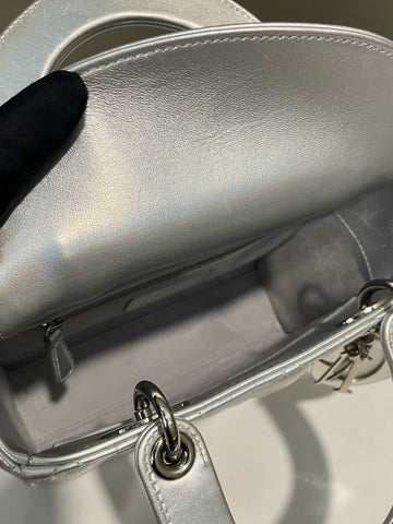 Open image in slideshow, Dior My Lady ABC Dior Silver Iridescent