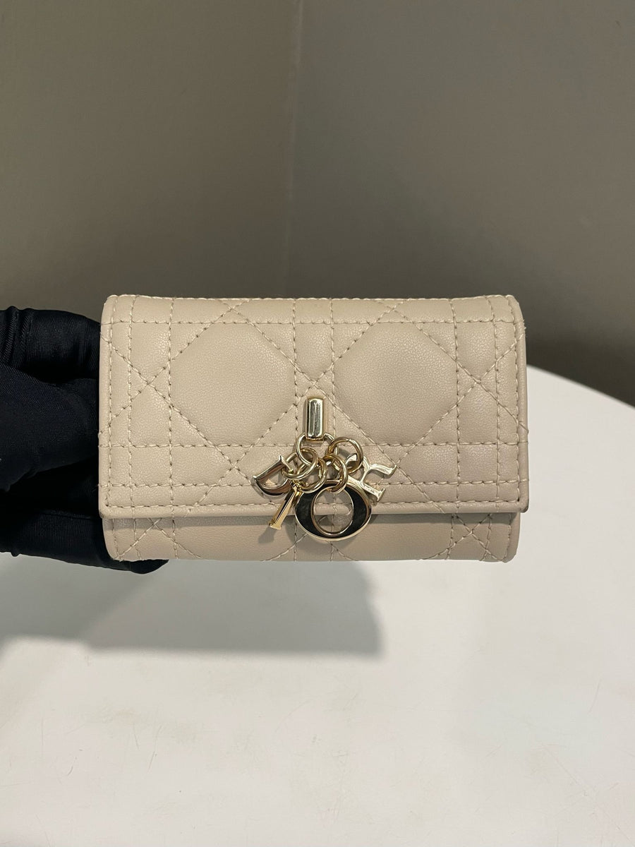 DIOR My Dior Aster キーケース My Dior Aster Key Case Cloud Blue Cannage Lambskin | DIOR