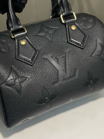 Open image in slideshow, Louis Vuitton Speedy Bandoulière 20 Monogram Empreinte Leather