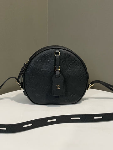 Open image in slideshow, Louis Vuitton Boite Chapeau Souple Black Monogram
