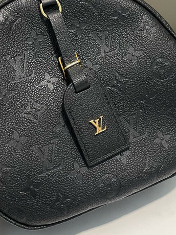 Open image in slideshow, Louis Vuitton Boite Chapeau Souple Black Monogram