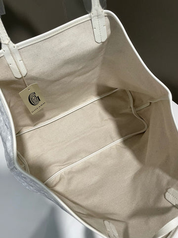 Open image in slideshow, Goyard St Louis PM White