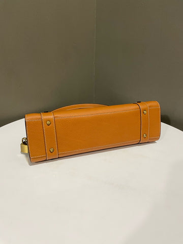 Open image in slideshow, Dior Vintage East West Tote Camel Tan Calfskin