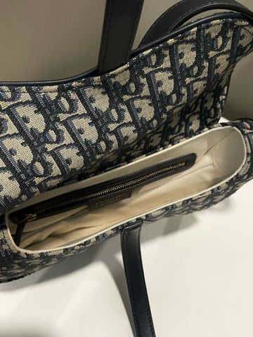 Open image in slideshow, Dior Saddle Bag with Strap Classic Oblique