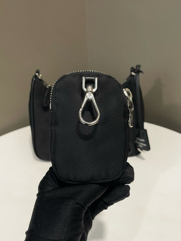 Open image in slideshow, Prada Re-Edition 2005 Nylon Bag Black Nylon
