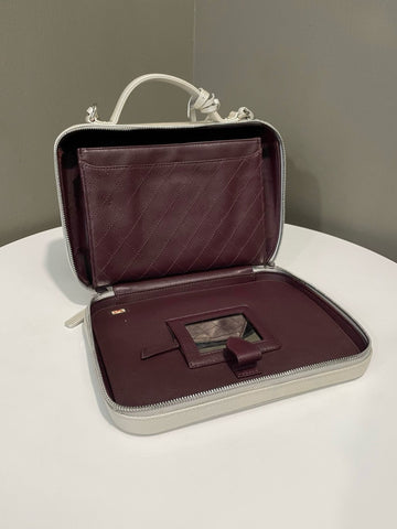 Open image in slideshow, Chanel Filigree Vanity Case Silver Caviar