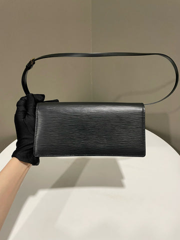 Open image in slideshow, Louis Vuitton Honfleur Clutch Black Epi