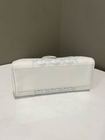 Open image in slideshow, Goyard Mini Saigon Souple Bag White Goyardine / Calfskin