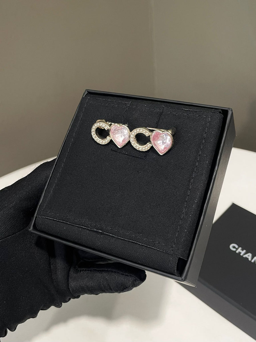 Chanel 22B Coco Brooch Ivory Glass Pearls – LOVELOTSLUXURY