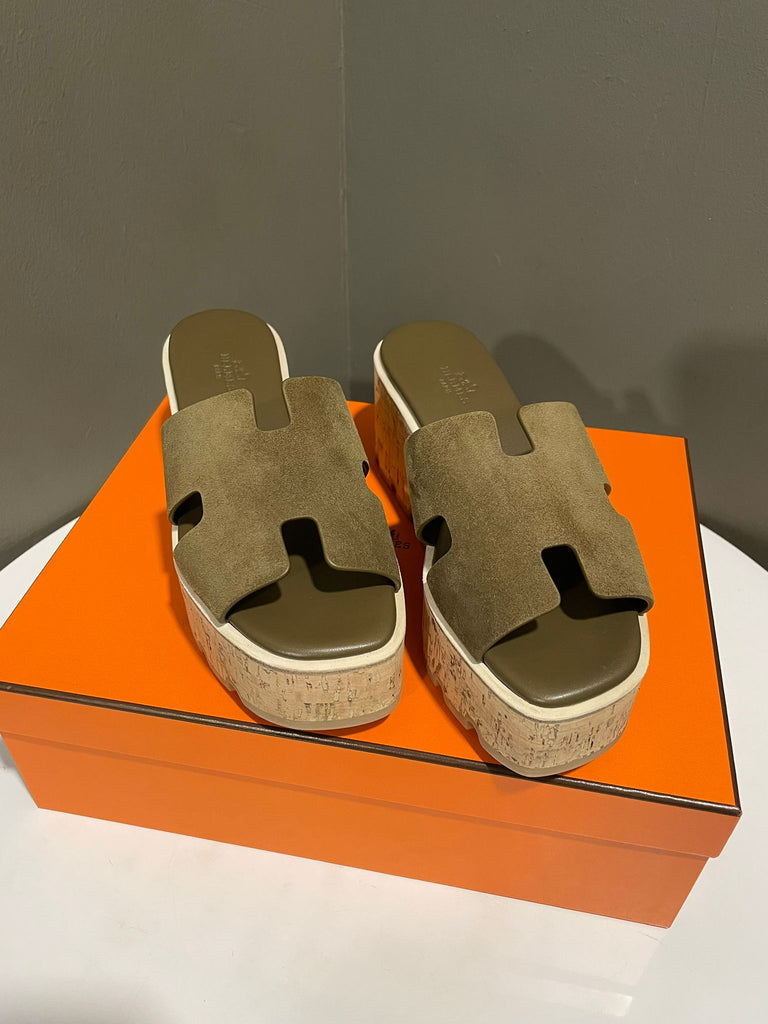 Hermes Eze Sandal 
Terre Embree Velours