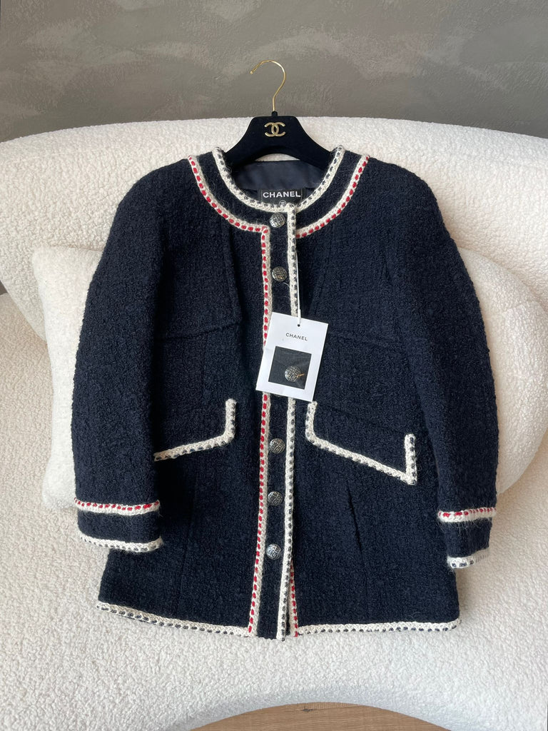Chanel 18B Tweed Cc Jacket Marine / Ivory / Red