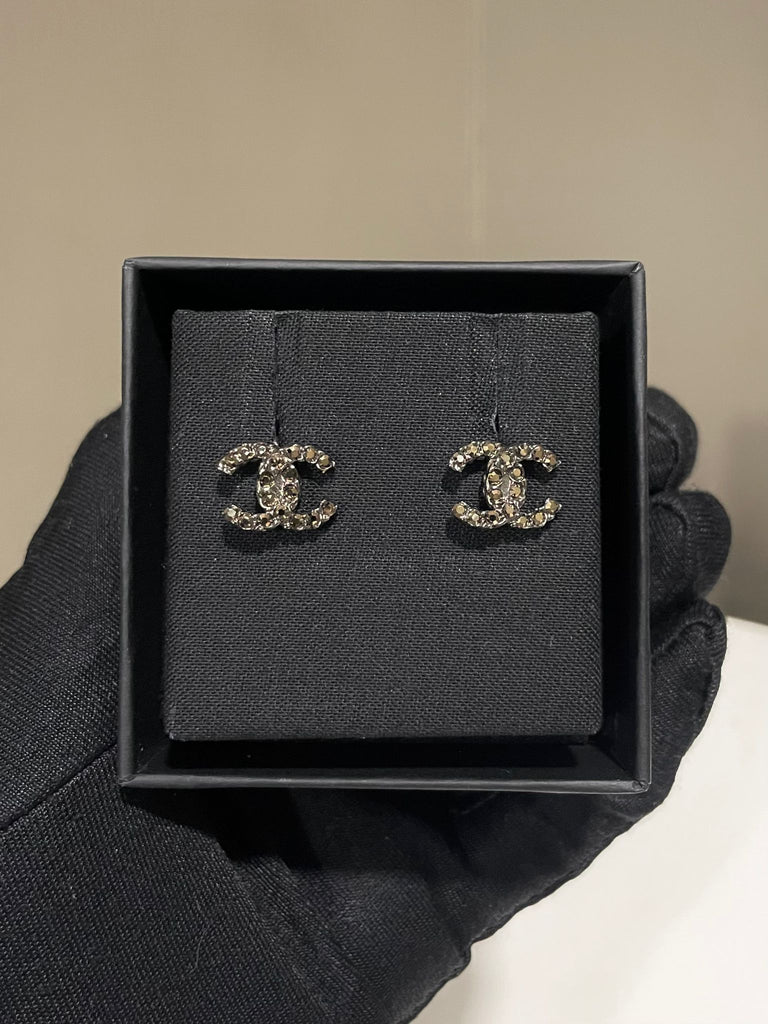 Chanel 18V Cc Earring Black Rhinestone