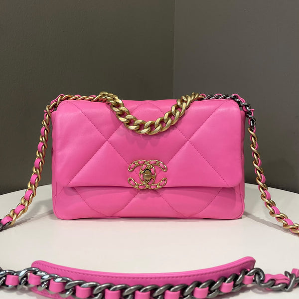 Chanel 19 Flap Bag
Bubblegum Pink 