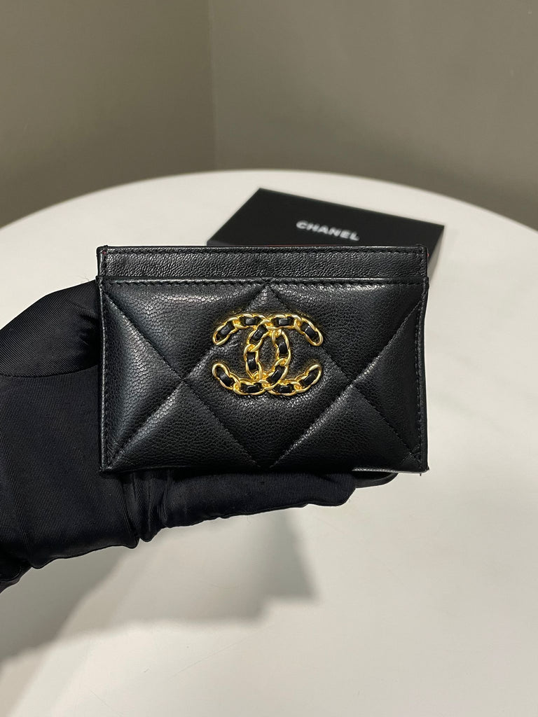 Chanel 19 Quilted Cc Logo Card Holder Black Lambskin