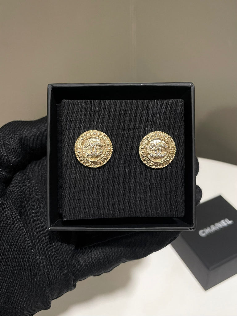 Chanel 21A Cc Round Earring Rhinestone
