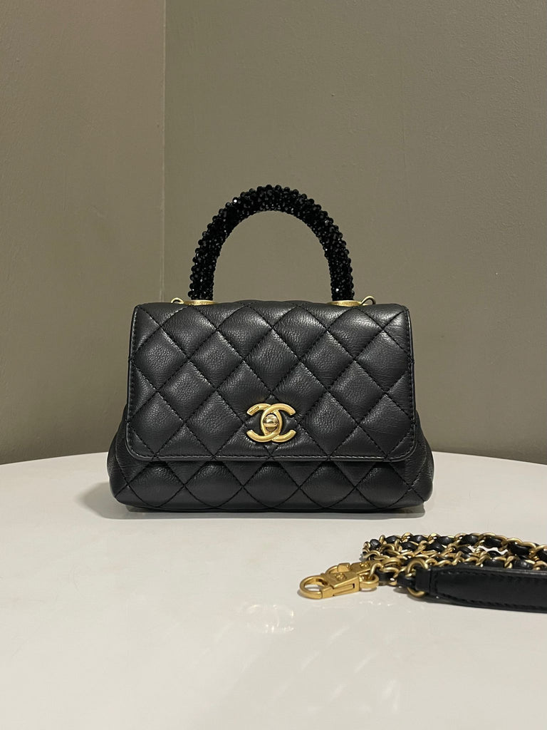 Chanel 21A Quilted Coco Strass Handle Black