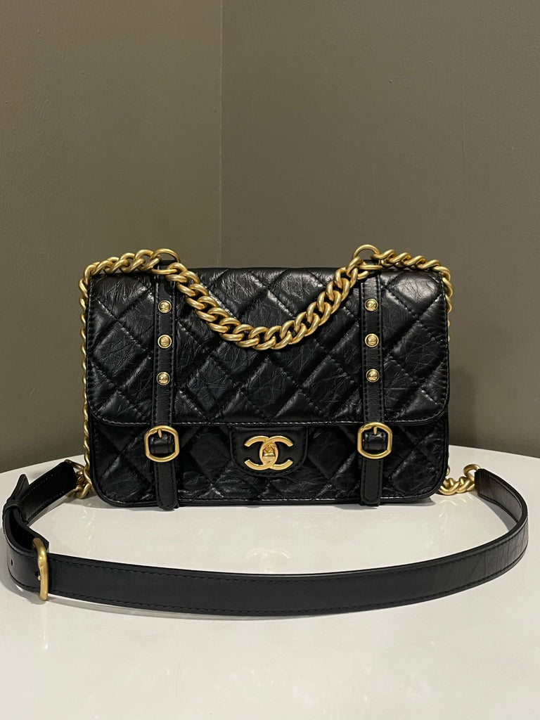 Chanel 21B Cc Buckle Flap Bag Black Aged Calfskin