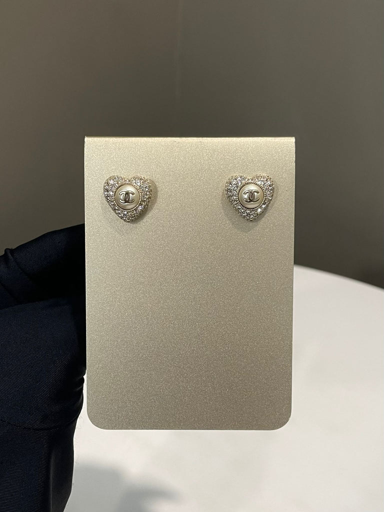 Chanel 22B Heart Earring Rhinestone