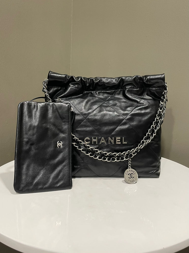 Chanel 22 Small Black