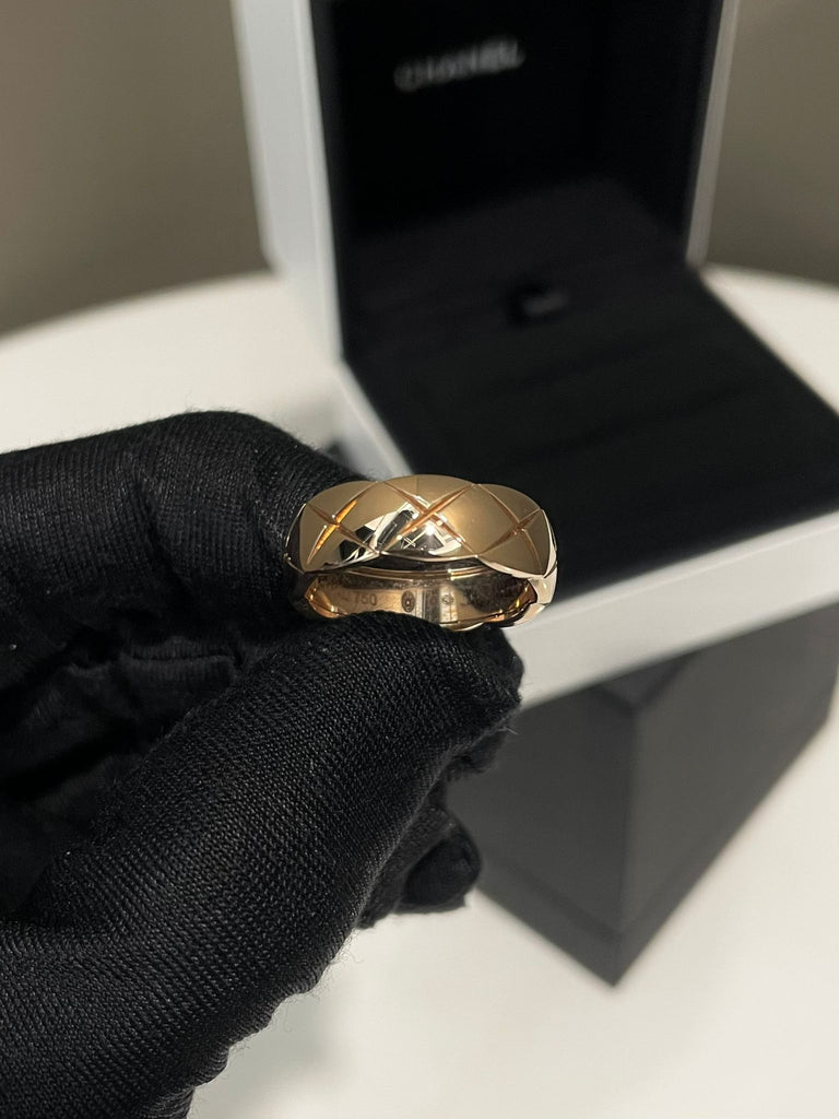 Chanel Coco Crush Quilted Motif Ring 18K Beige Gold