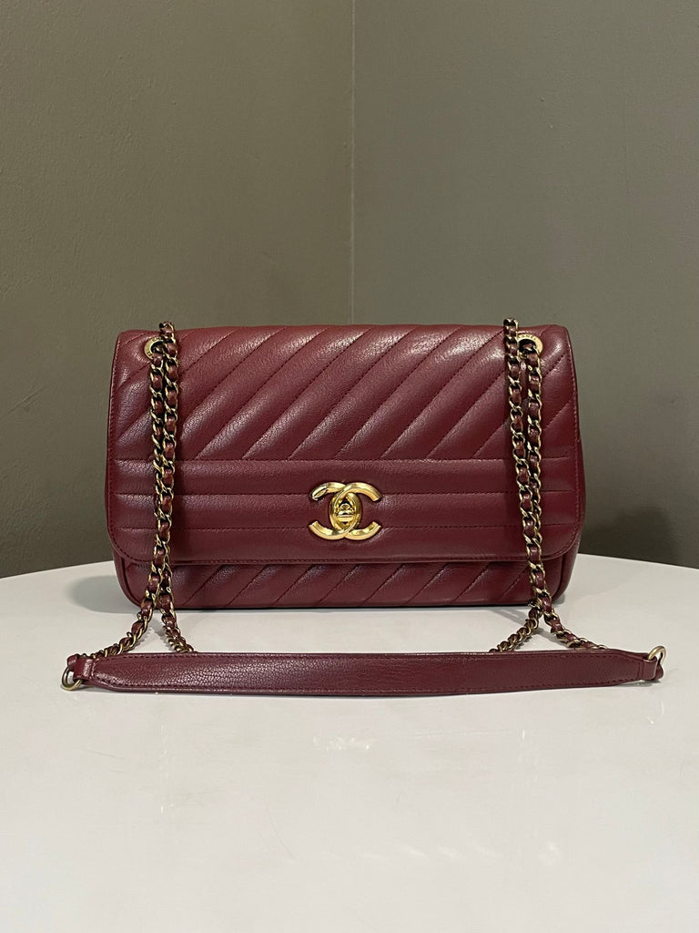 Chanel Diagonal Chervon Cc Flap Bag  Burgundy Grainy Goatskin