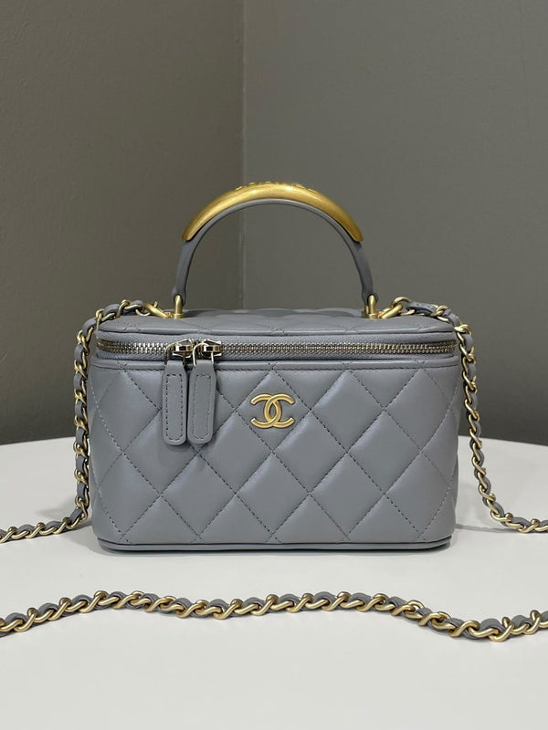 Chanel Metal Top Handle Vanity
Grey Lambskin 
